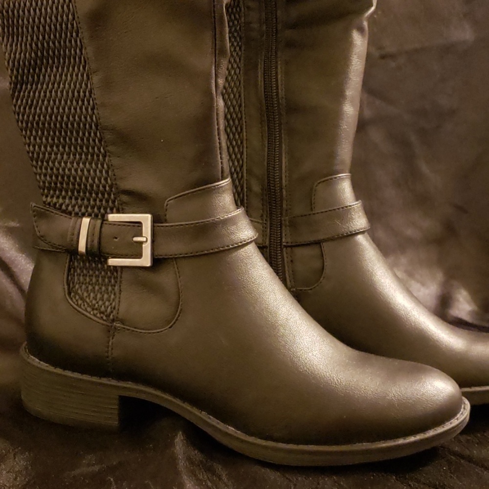 NWT Style & Co. Luciaa Riding Boots Size 5.5M